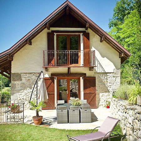 Chambres d'hôtes des lodges de la Cascade Yenne Exterior foto
